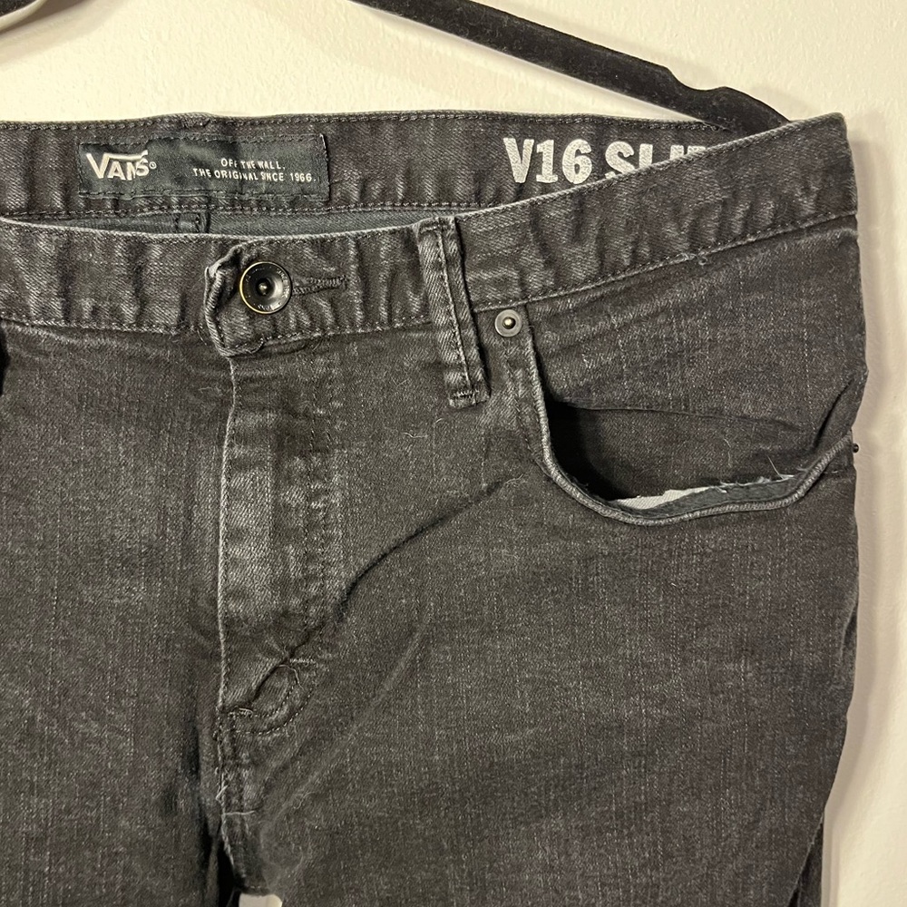 Vans V16 Slim 33x32